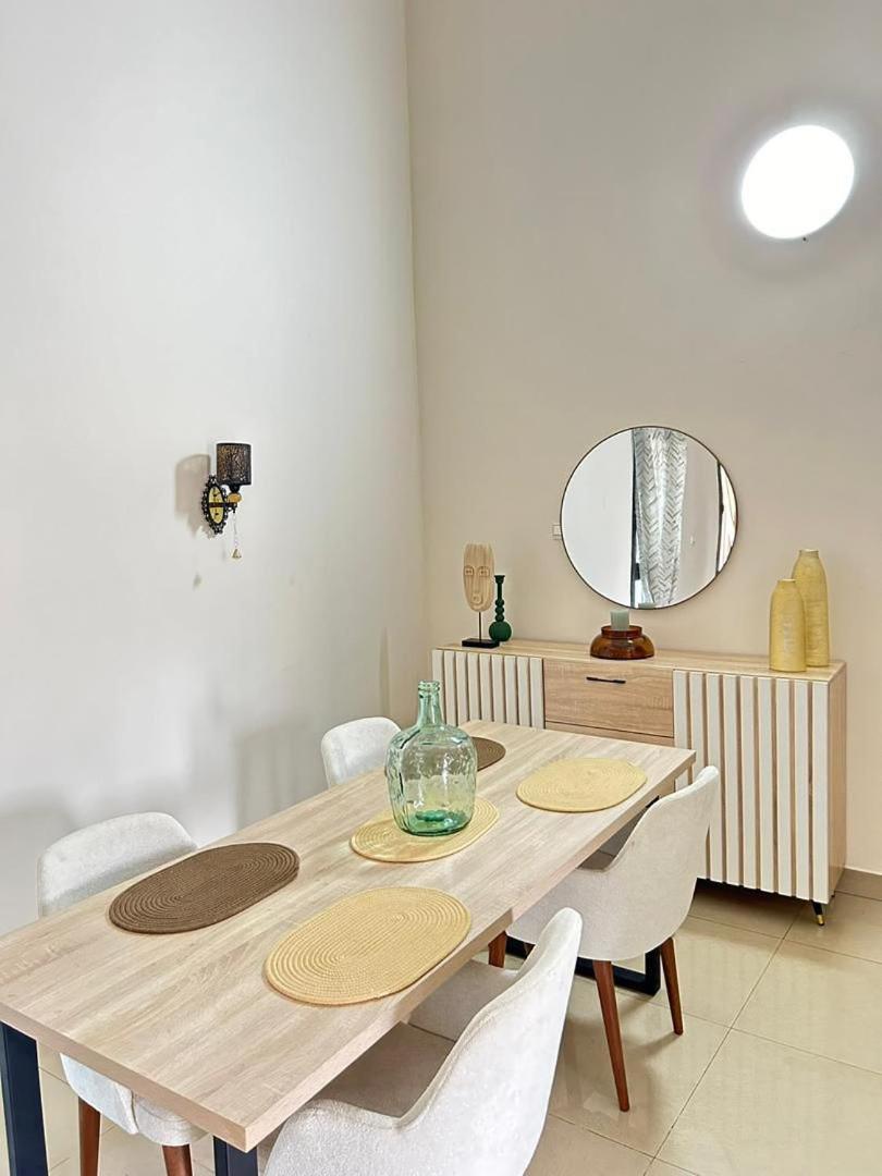 Les Residences D'Inaya Ломе Екстериор снимка