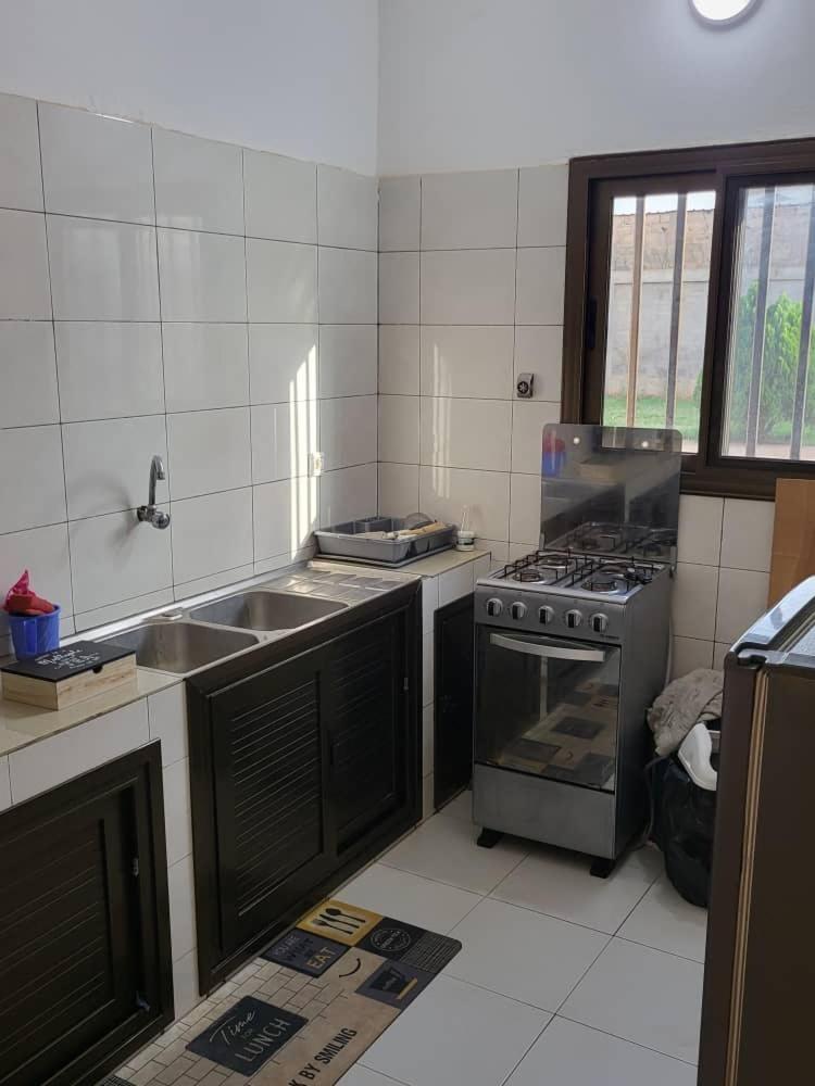 Les Residences D'Inaya Ломе Екстериор снимка